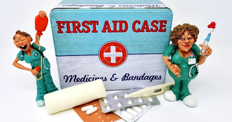 Trousse de secours et réflexes d'urgence